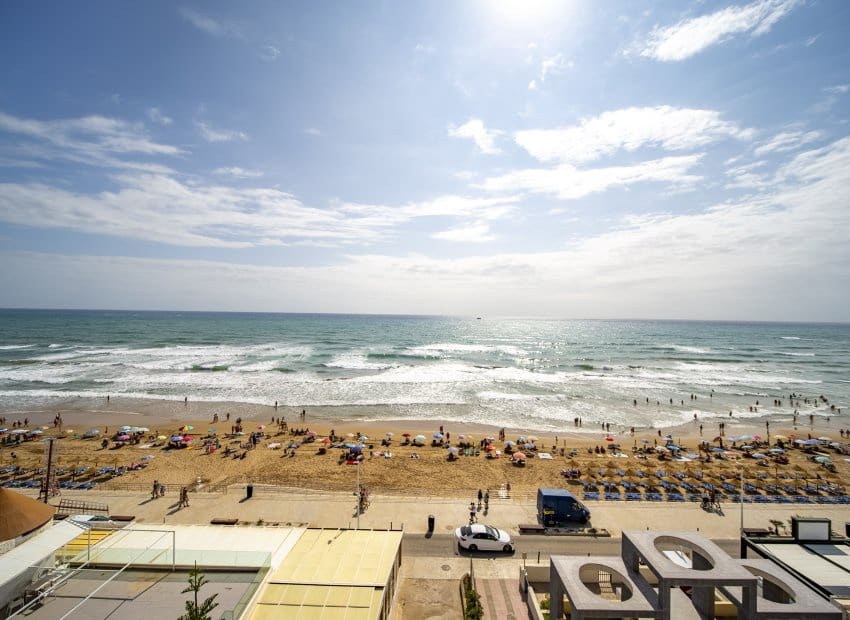 2 makuuhuone Ranta-asunto myytävänä paikassa La Mata mukana uima-altaan - 329 000 € (Ref: 9211227)