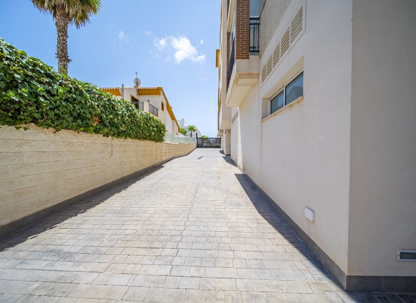 2 chambre Appartement à vendre à Guardamar del Segura avec piscine - 260 000 € (Ref: 9211238)