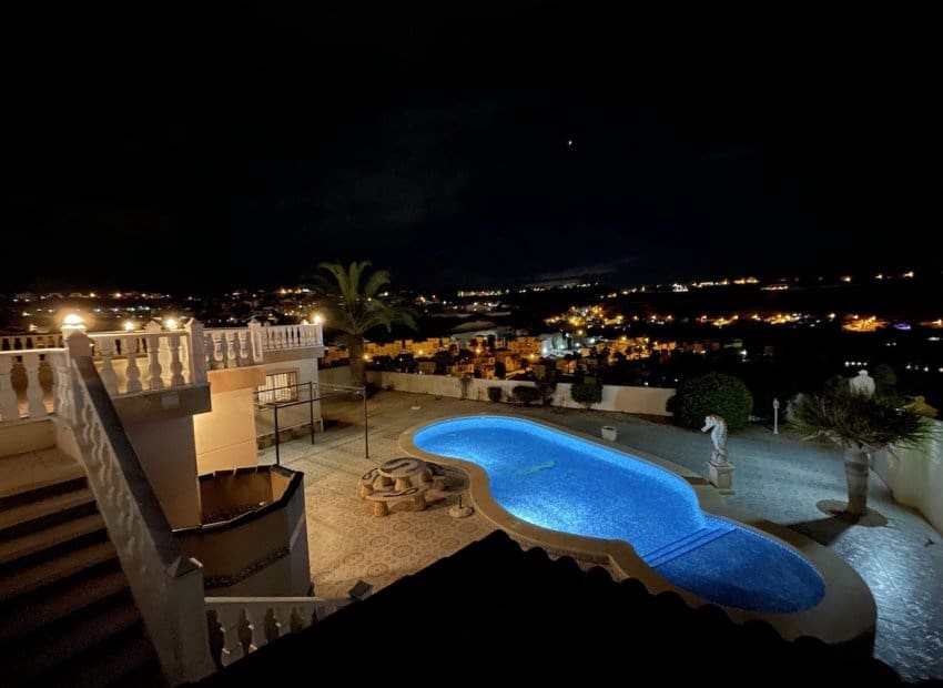 5 makuuhuone Huvila myytävänä paikassa Ciudad Quesada mukana uima-altaan - 625 000 € (Ref: 9211249)