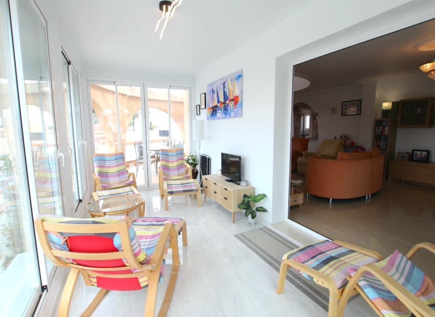 5 makuuhuone Huvila myytävänä paikassa Ciudad Quesada mukana uima-altaan - 625 000 € (Ref: 9211249)