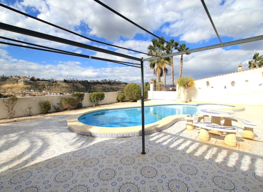 5 makuuhuone Huvila myytävänä paikassa Ciudad Quesada mukana uima-altaan - 625 000 € (Ref: 9211249)