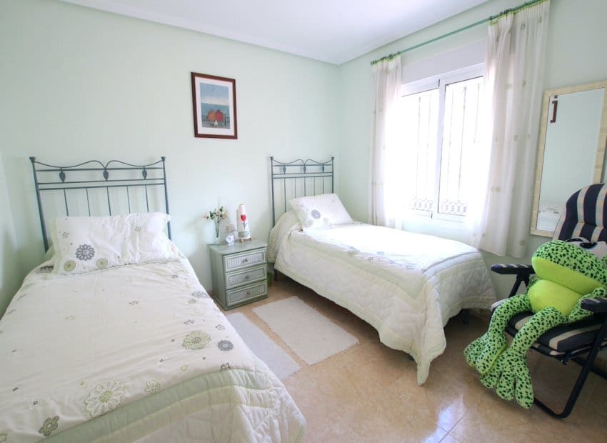 5 makuuhuone Huvila myytävänä paikassa Ciudad Quesada mukana uima-altaan - 625 000 € (Ref: 9211249)