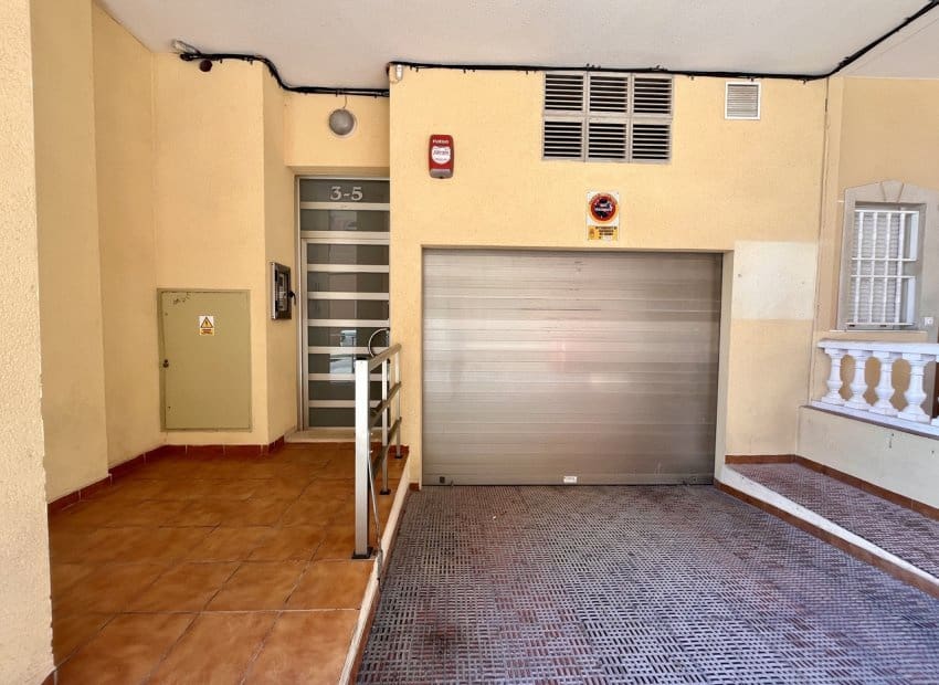 3 quarto Apartamento para venda em Guardamar del Segura - 299 999 € (Ref: 9211254)