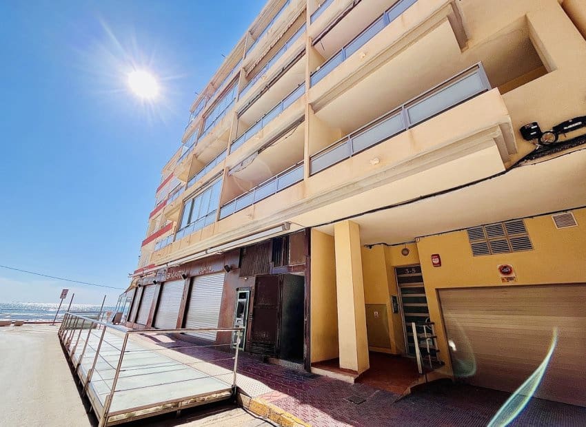 3 quarto Apartamento para venda em Guardamar del Segura - 299 999 € (Ref: 9211254)
