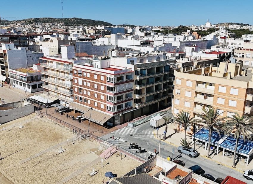 3 quarto Apartamento para venda em Guardamar del Segura - 299 999 € (Ref: 9211254)
