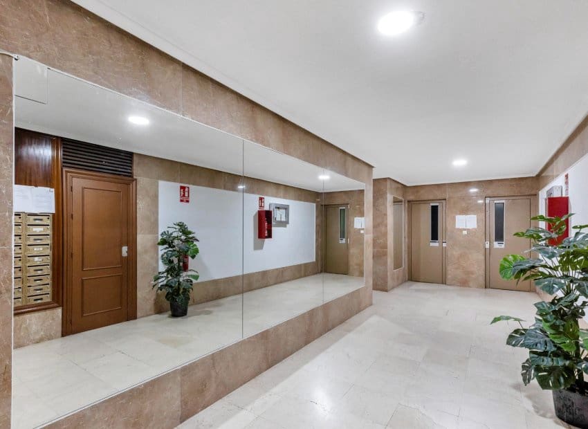 2 bedroom Apartment for sale in Torrevieja - € 179,000 (Ref: 9211260)