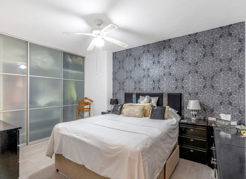 2 bedroom Apartment for sale in Torrevieja - € 179,000 (Ref: 9211260)