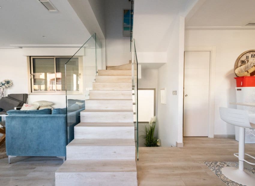 4 bedroom Villa for sale in Orihuela Costa with pool - € 536,500 (Ref: 9211263)