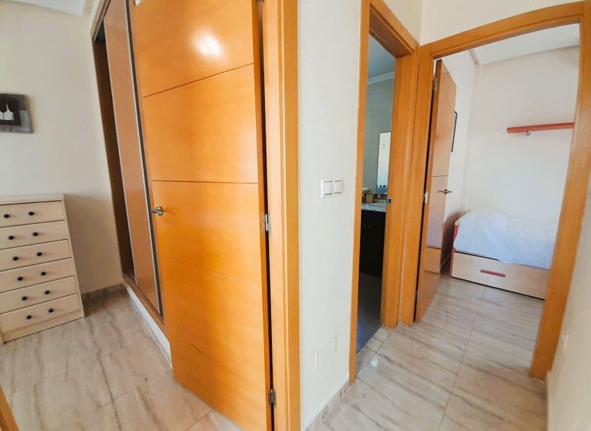 3 soveværelse Semi-Rækkehus til salg i Ciudad Quesada med swimmingpool - € 265.000 (Ref: 9211270)