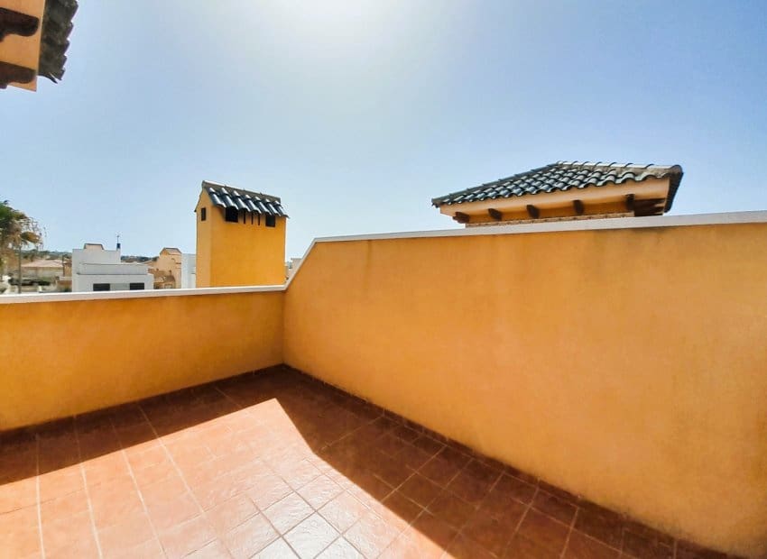 3 soveværelse Semi-Rækkehus til salg i Ciudad Quesada med swimmingpool - € 265.000 (Ref: 9211270)