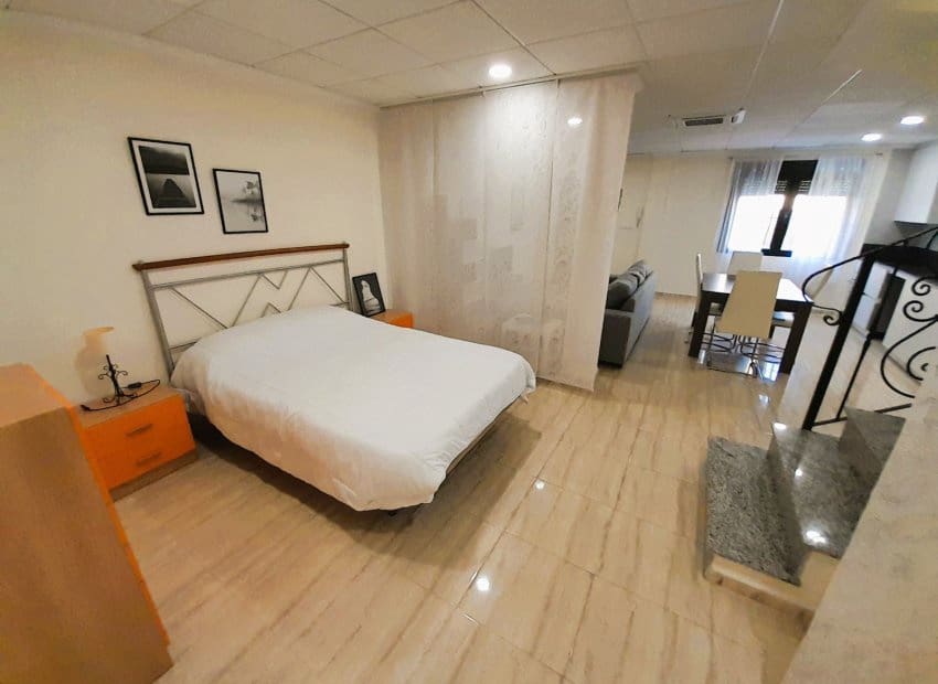 3 soveværelse Semi-Rækkehus til salg i Ciudad Quesada med swimmingpool - € 265.000 (Ref: 9211270)