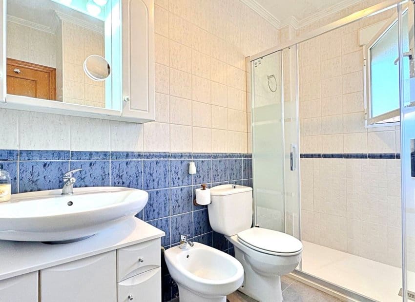 2 sypialnia Dom blizniak na sprzedaż w Orihuela Costa - 189 000 € (Ref: 9211278)