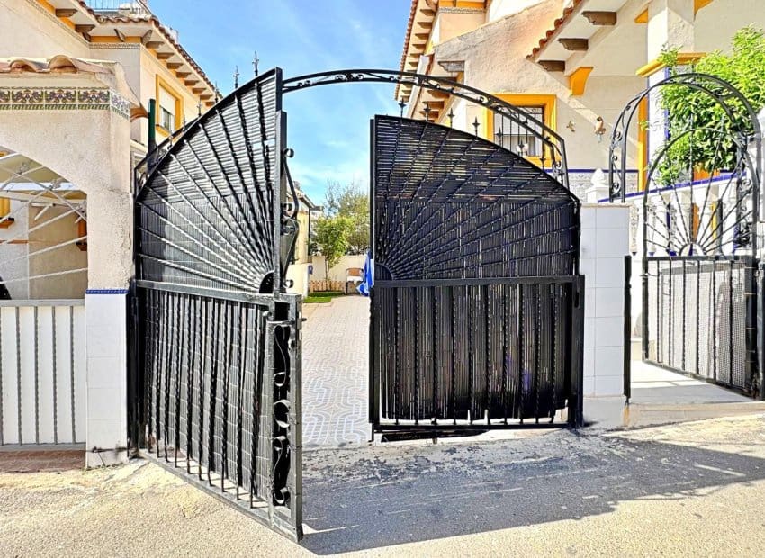 2 sypialnia Dom blizniak na sprzedaż w Orihuela Costa - 189 000 € (Ref: 9211278)