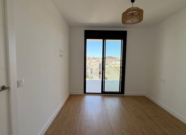 2 slaapkamer Penthouse te koop in Orihuela met zwembad - € 339.900 (Ref: 9211279)