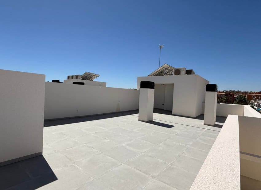 2 slaapkamer Penthouse te koop in Orihuela met zwembad - € 339.900 (Ref: 9211279)