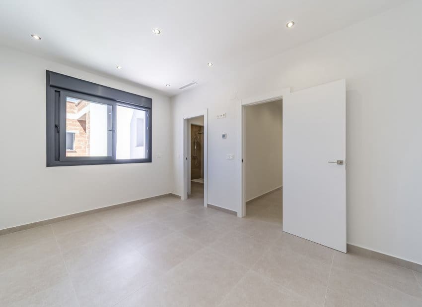 3 chambre Villa/Maison à vendre à Heredades avec piscine - 359 900 € (Ref: 9211287)