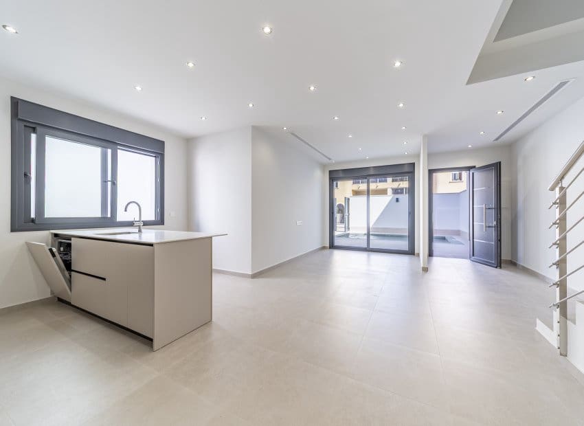 3 chambre Villa/Maison à vendre à Heredades avec piscine - 359 900 € (Ref: 9211287)