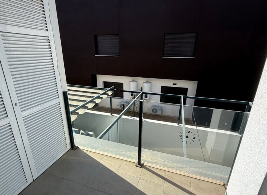 2 sovrum Takvåning till salu i Pilar de la Horadada med pool - 299 000 € (Ref: 9211299)