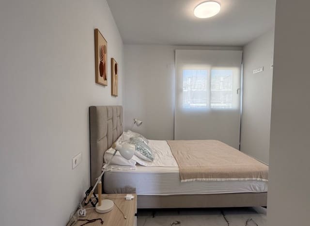 2 Zimmer Apartment zu verkaufen in Villamartin, Orihuela mit Pool - 299.900 € (Ref: 9211300)