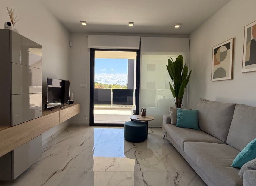 2 Zimmer Apartment zu verkaufen in Villamartin mit Pool - 299.900 € (Ref: 9211300)