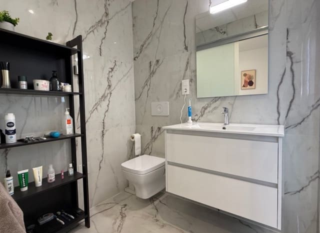 2 Zimmer Apartment zu verkaufen in Villamartin, Orihuela mit Pool - 299.900 € (Ref: 9211300)