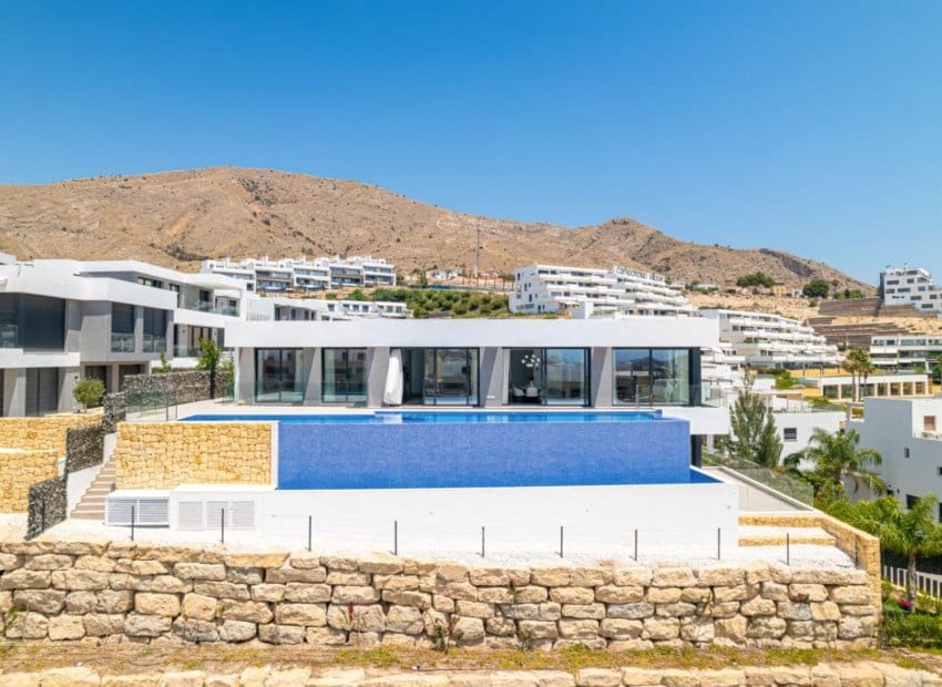 Chalet de 4 habitaciones en Finestrat en venta con piscina - 2.700.000 € (Ref: 9211303)