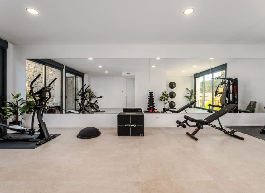 Chalet de 4 habitaciones en Finestrat en venta con piscina - 2.700.000 € (Ref: 9211303)