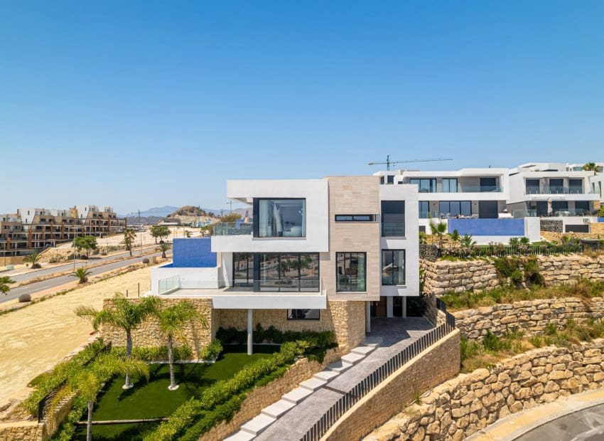 Chalet de 4 habitaciones en Finestrat en venta con piscina - 2.700.000 € (Ref: 9211303)