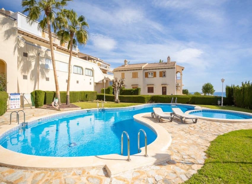3 bedroom Apartment for sale in La Mata with pool - € 205,000 (Ref: 9211304)