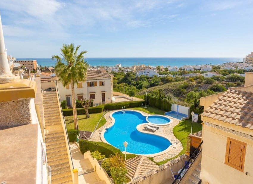 3 bedroom Apartment for sale in La Mata with pool - € 205,000 (Ref: 9211304)