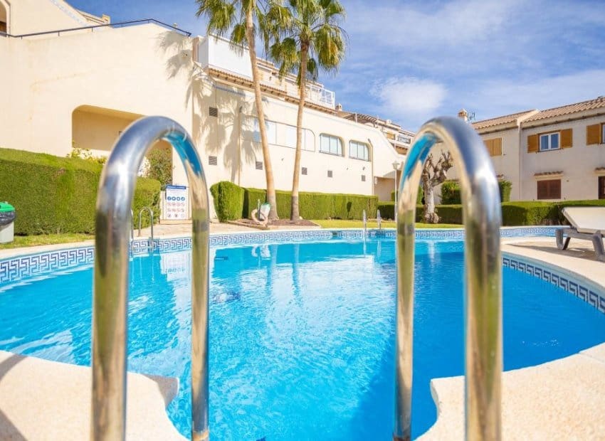 3 bedroom Apartment for sale in La Mata with pool - € 205,000 (Ref: 9211304)