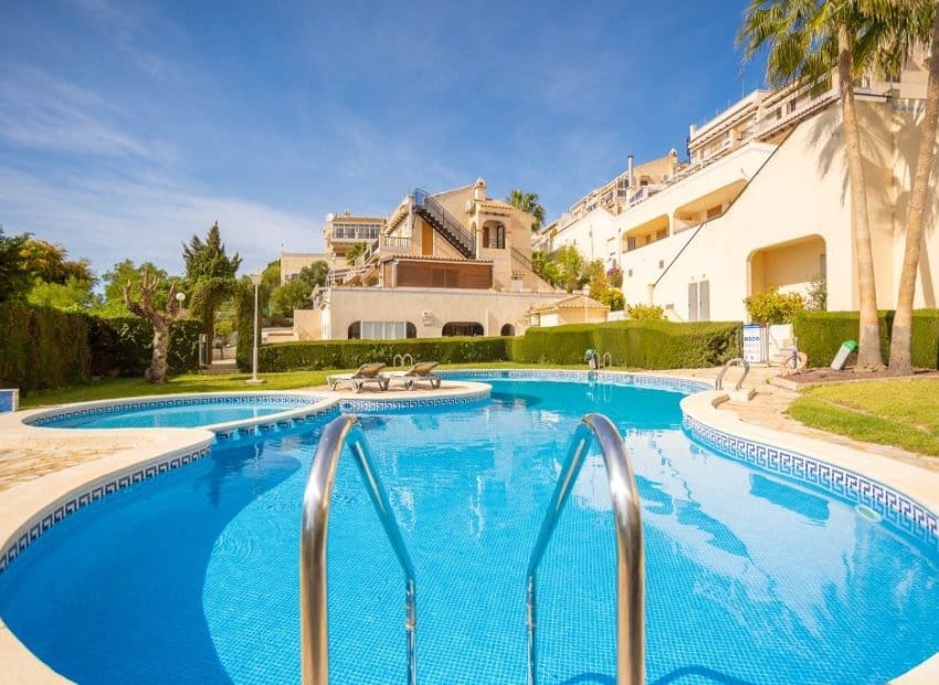 3 bedroom Apartment for sale in La Mata with pool - € 205,000 (Ref: 9211304)