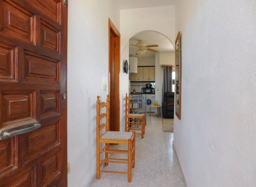 1 slaapkamer Appartement te koop in Villamartin met zwembad - € 95.000 (Ref: 9211305)