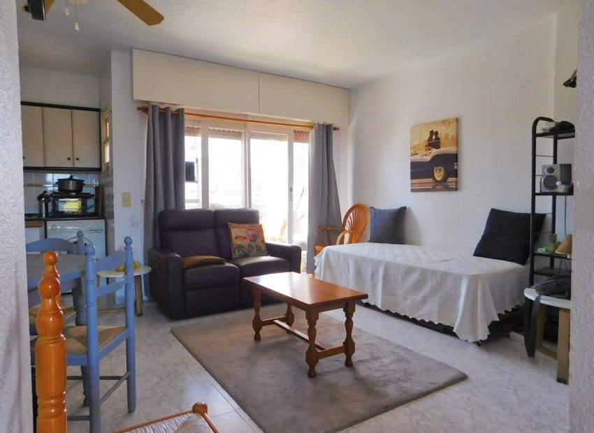 1 slaapkamer Appartement te koop in Villamartin met zwembad - € 95.000 (Ref: 9211305)