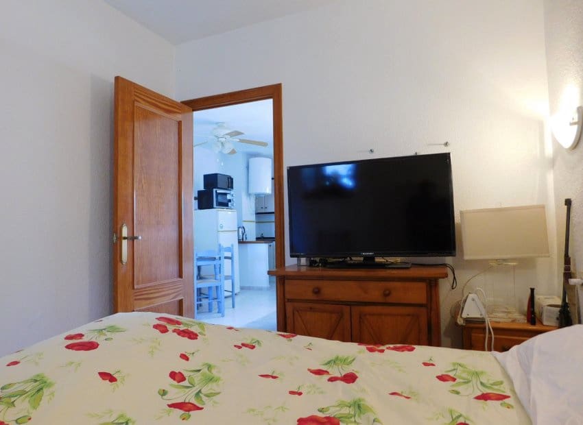 1 slaapkamer Appartement te koop in Villamartin met zwembad - € 95.000 (Ref: 9211305)