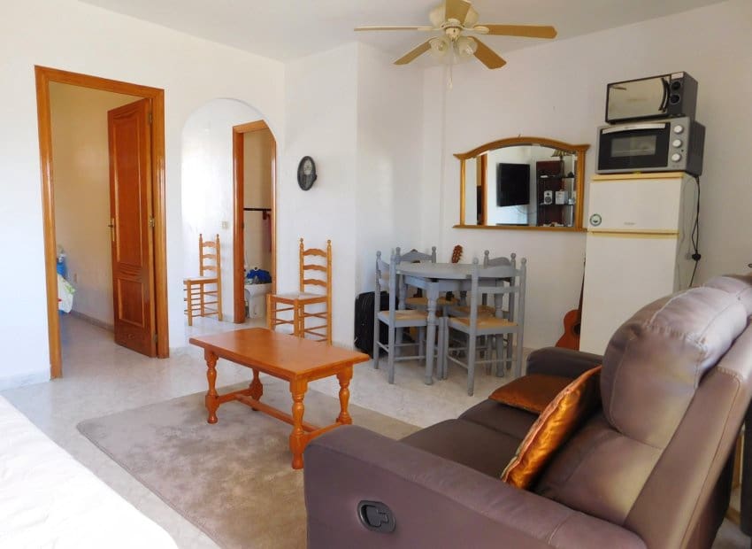 1 slaapkamer Appartement te koop in Villamartin met zwembad - € 95.000 (Ref: 9211305)