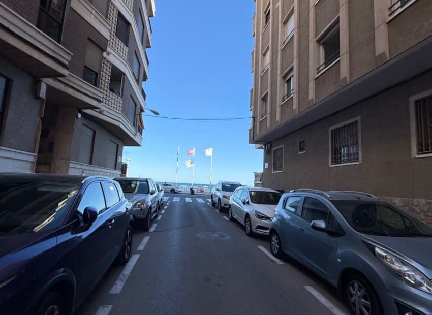 3 slaapkamer Appartement te koop in Torrevieja - € 324.000 (Ref: 9211306)