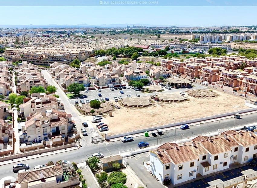 2 bedroom Apartment for sale in Playa Flamenca - € 119,000 (Ref: 9211311)