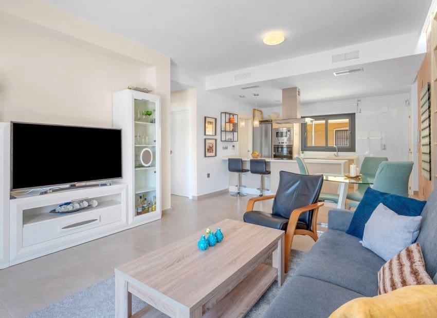 3 soveværelse Byhus til salg i Formentera del Segura med swimmingpool - € 339.000 (Ref: 9211318)