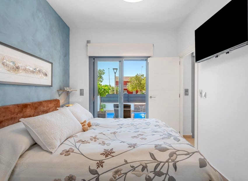 3 soveværelse Byhus til salg i Formentera del Segura med swimmingpool - € 339.000 (Ref: 9211318)