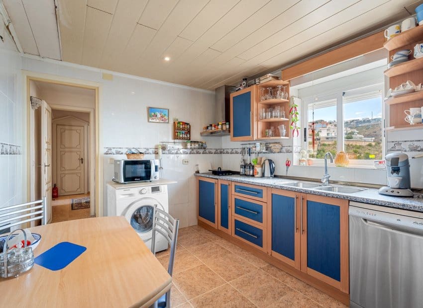 6 sypialnia Penthouse na sprzedaż w Benidorm z basenem - 899 000 € (Ref: 9211322)