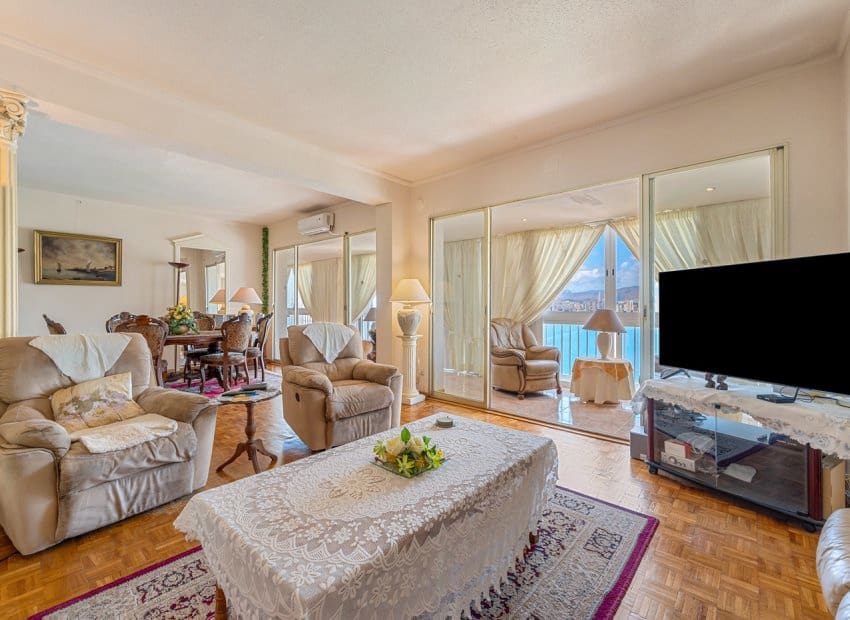 6 sypialnia Penthouse na sprzedaż w Benidorm z basenem - 899 000 € (Ref: 9211322)