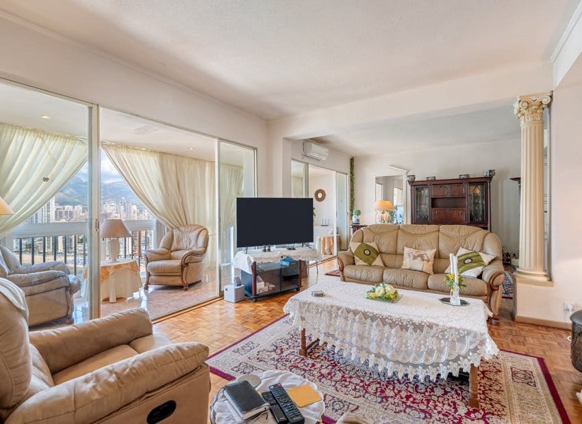 6 sypialnia Penthouse na sprzedaż w Benidorm z basenem - 899 000 € (Ref: 9211322)