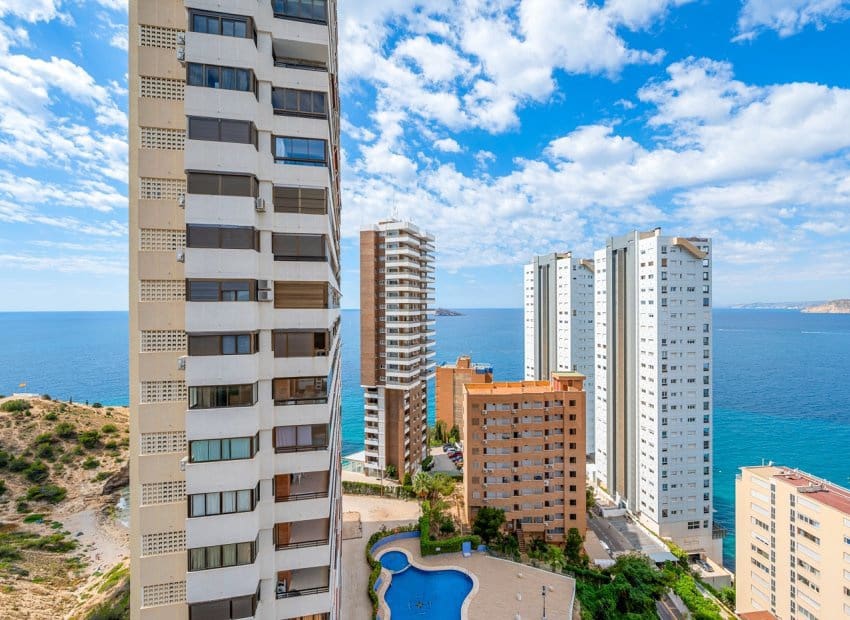 6 sypialnia Penthouse na sprzedaż w Benidorm z basenem - 899 000 € (Ref: 9211322)