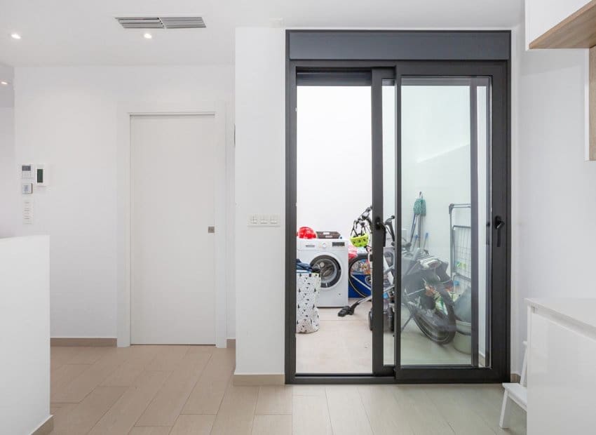 3 slaapkamer Villa te koop in Ciudad Quesada met zwembad - € 389.000 (Ref: 9211323)