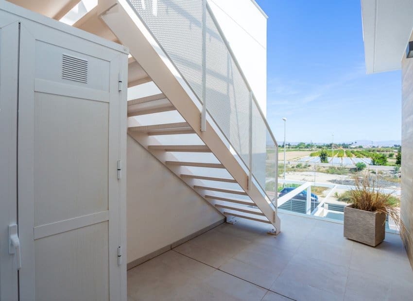 3 slaapkamer Villa te koop in Ciudad Quesada met zwembad - € 389.000 (Ref: 9211323)