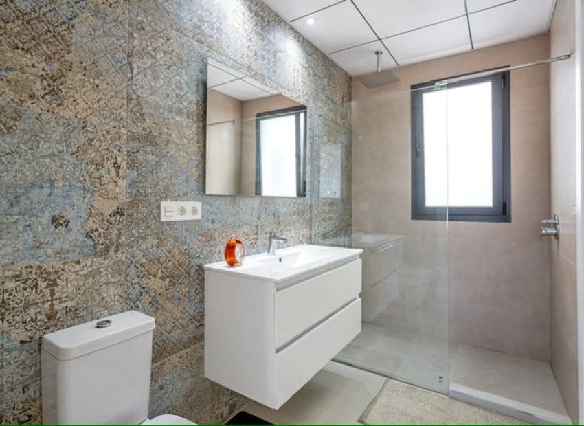 3 slaapkamer Villa te koop in Ciudad Quesada met zwembad - € 389.000 (Ref: 9211323)