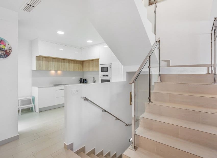 3 slaapkamer Villa te koop in Ciudad Quesada met zwembad - € 389.000 (Ref: 9211323)