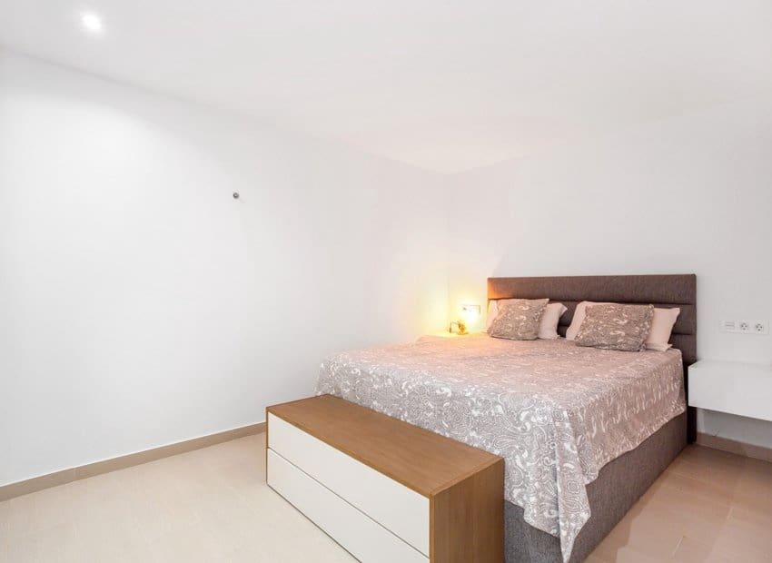 3 slaapkamer Villa te koop in Ciudad Quesada met zwembad - € 389.000 (Ref: 9211323)