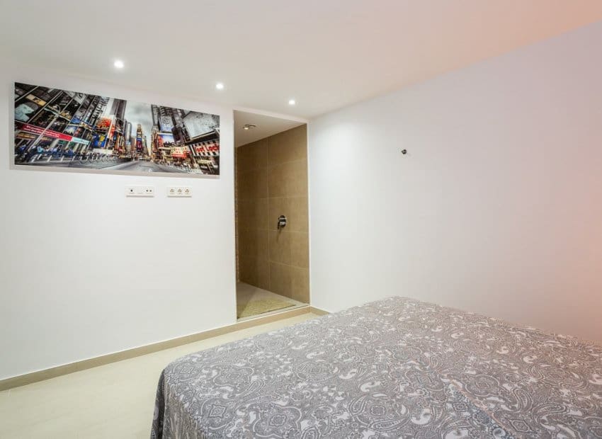 3 slaapkamer Villa te koop in Ciudad Quesada met zwembad - € 389.000 (Ref: 9211323)